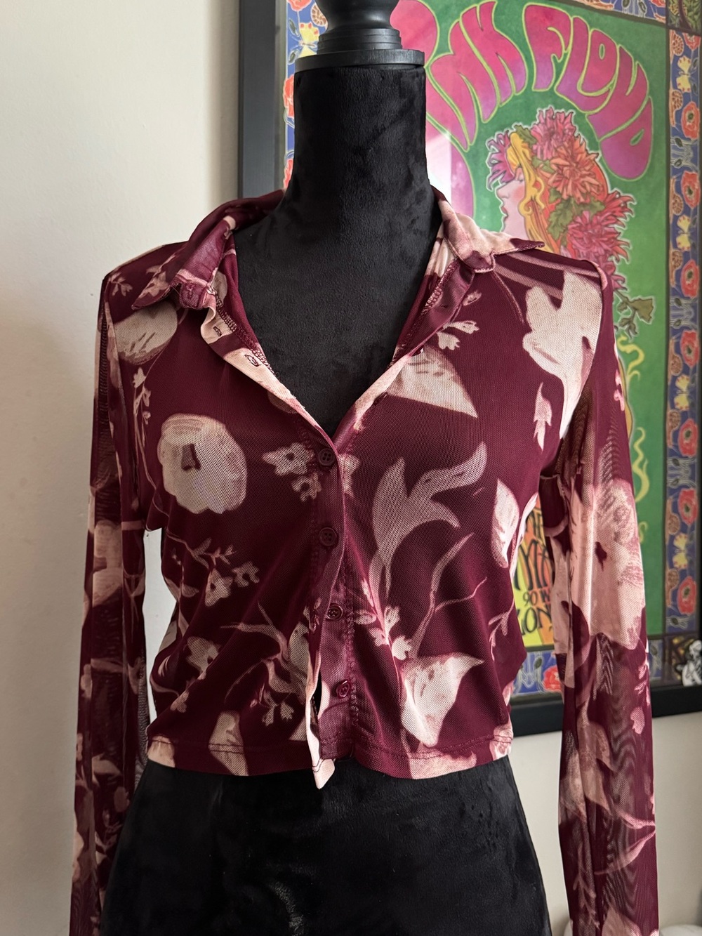 Cropped Burgundy Floral Button-Down Shirt fits like a medium!!